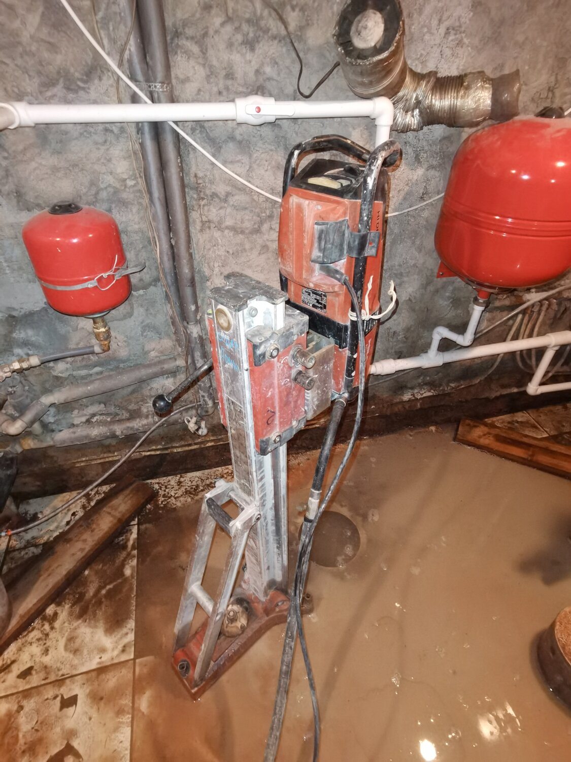алмазное бурение, алмазное бурение хилти дд300, алмазное бурение hilti dd160, кайкен алмазное бурение, алмазное бурение железобетона