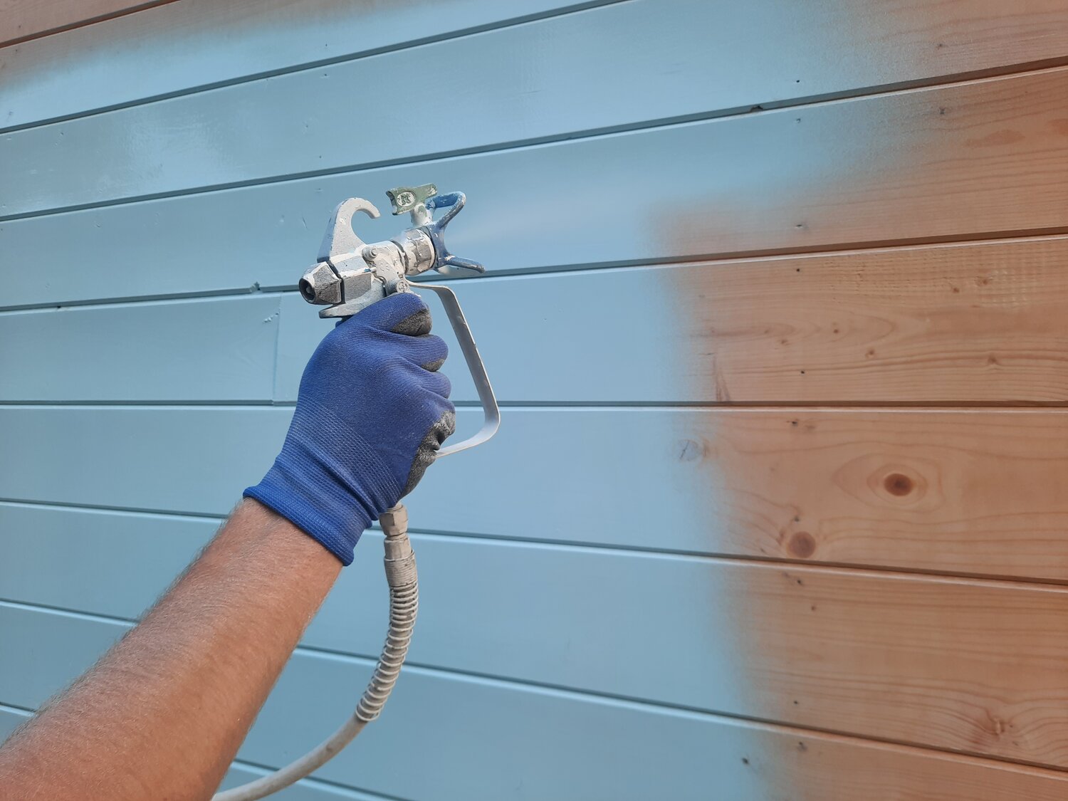 краскопульт для окраски фасадов домов, краскопульт для покраски, краскопульт wagner w590 flexio, инструмент для покраски дома снаружи, окраска пульверизатором