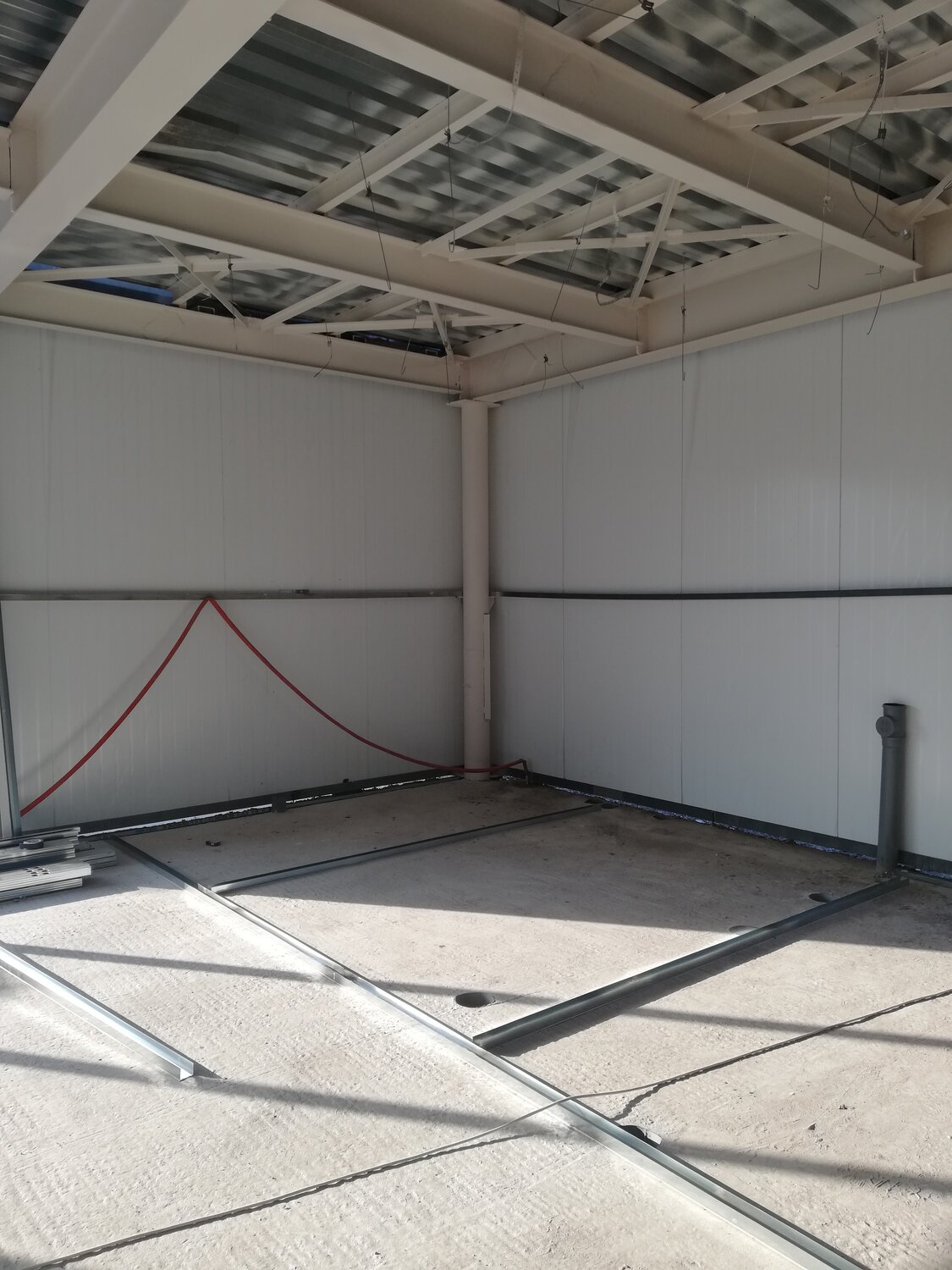 ворота в склад под еврофуру, ангар 12х24 автосервис, склад, склад 1200 м, помещение