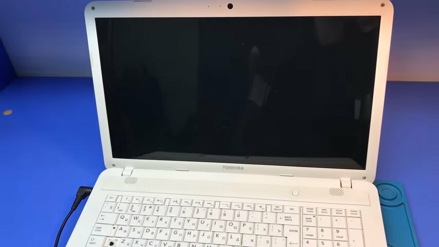 нетбук, ноутбук, техника, бытовая электроника, toshiba satellite l775-13g