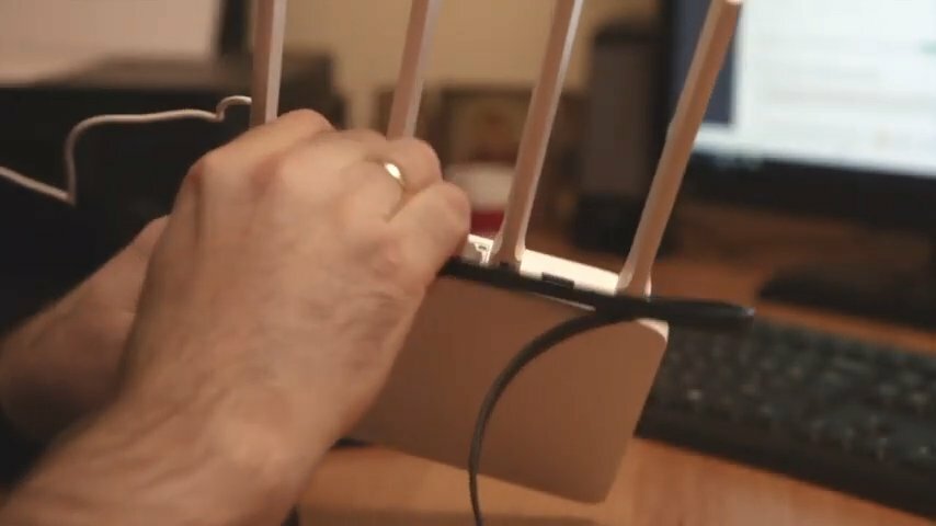 часть тела человека, подставка под планшет, рука, подставка для смартфона, подставка для планшетов