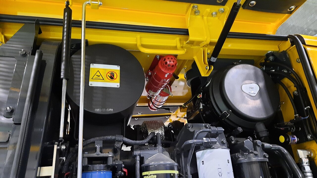 топливная система бульдозер коматсу 65, демпфер на бульдозер komatsu d65ex 12, обратный клапан топлива на погрузчик фронтальный коматсу 115, генератор на 28 вольт 85 ампер метр на погрузчик джон дир wl56, komatsu d39px-22