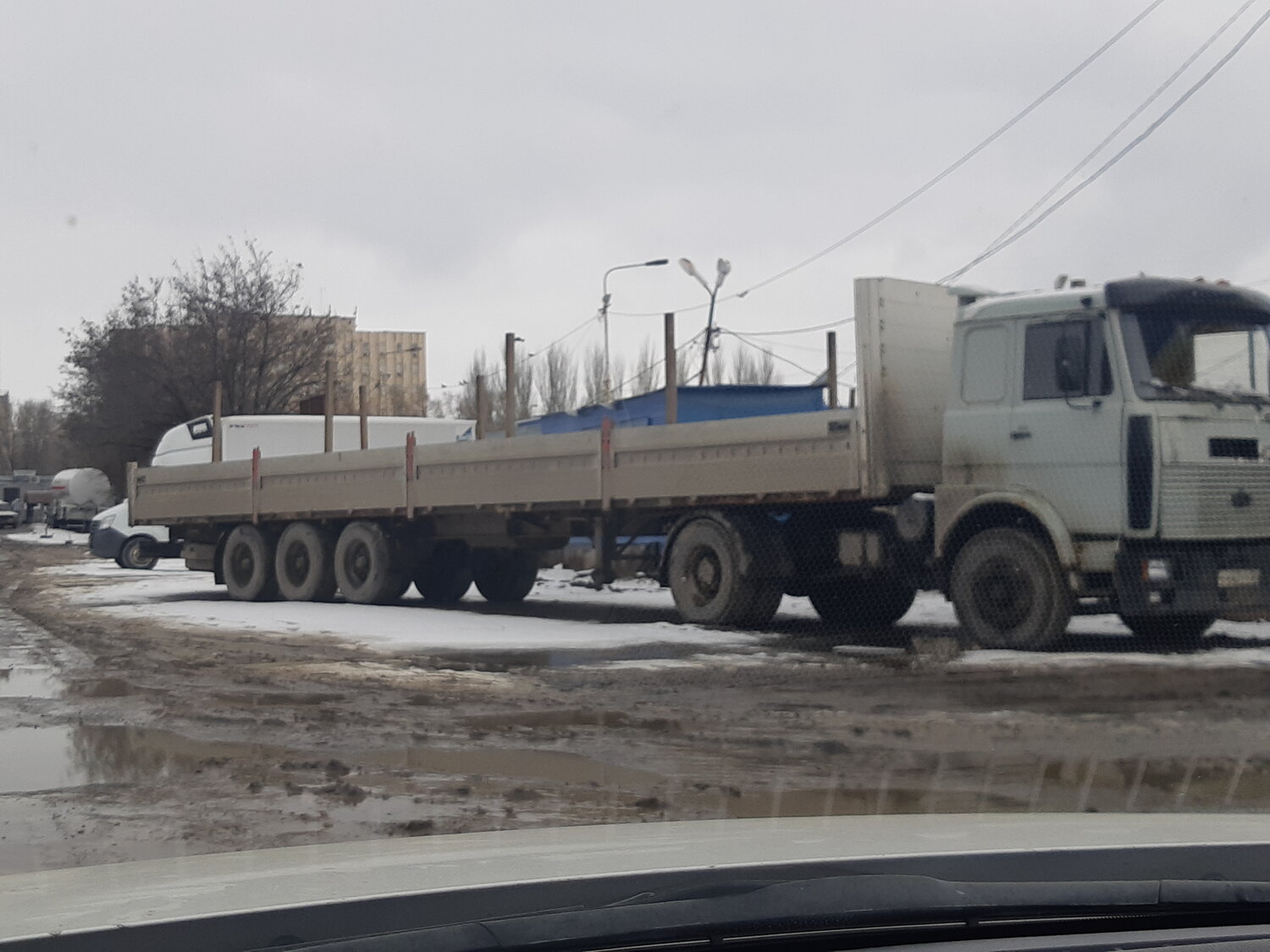 маз 5432 с бортовым полуприцепом, маз 54327 с полуприцепом, маз 6*4 бортовой длинномер, маз-5432, маз 5432 бортовой с манипулятором