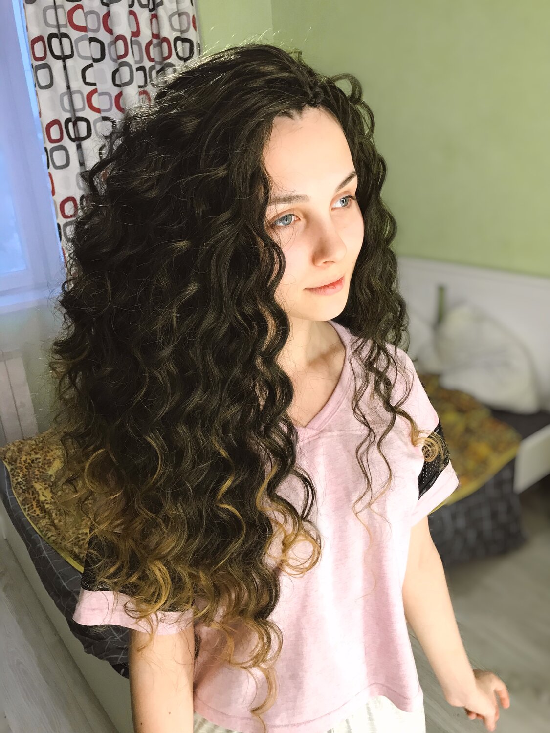 кудри, девушка, парик кудри, кудрявый, черные кудри