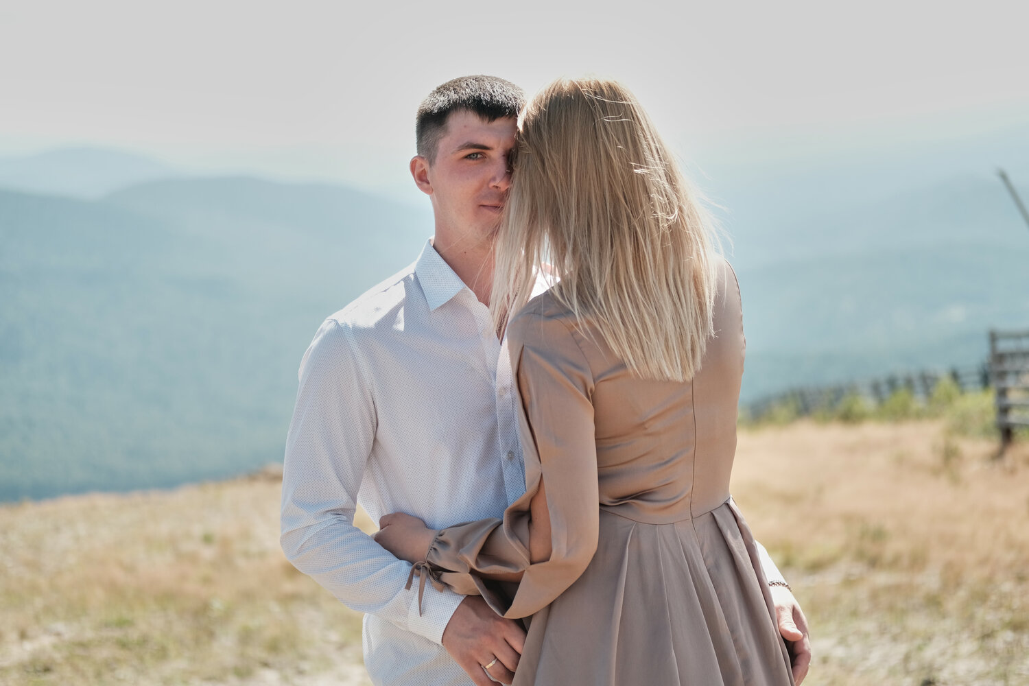 свадьба в поле, девушка, свадьба, фотосессия помолвка, свадебный