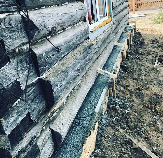 утепление завалинка завалинка фундамента, деревянный дом, сруб, утеплить бревенчатый дом, подливка старого фундамента