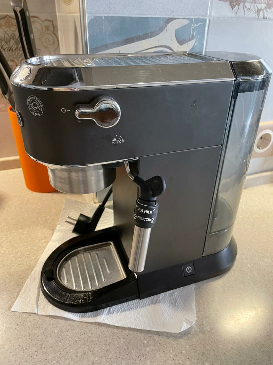 кофеварка, кофеварка рожковая delonghi ес685, кофемашина delonghi ec685, кофемашина, кофемашина делонги ec 685м с капучинатором