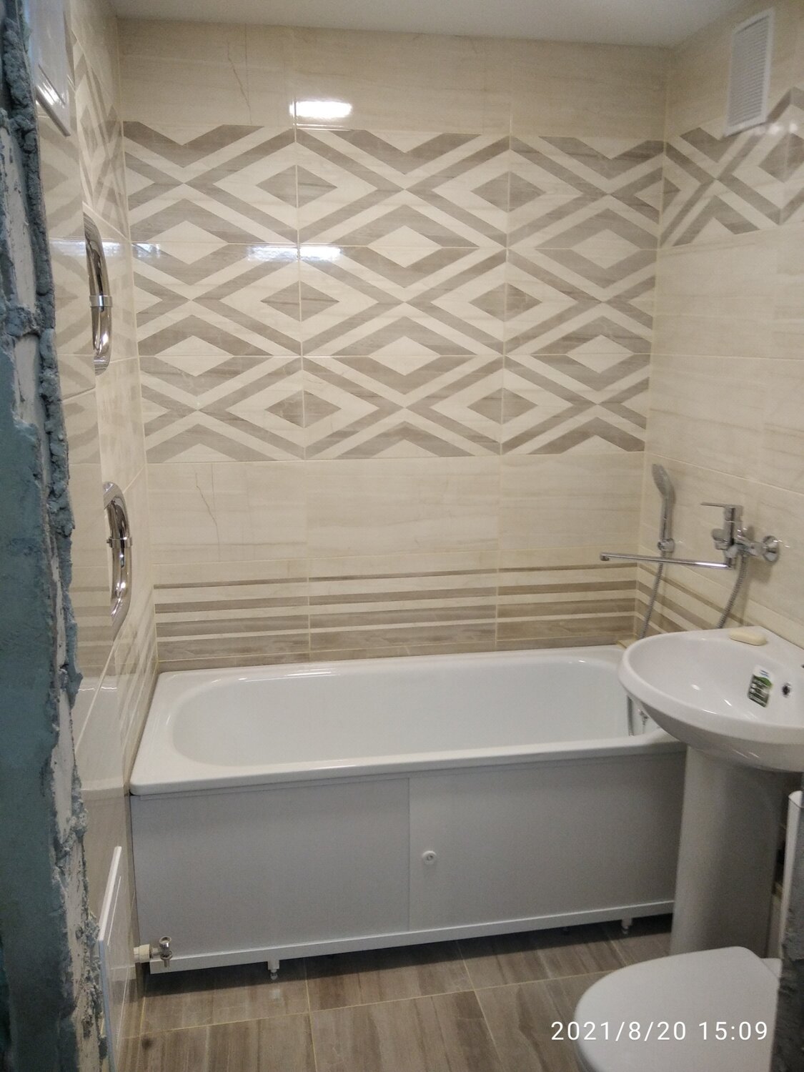 плитка troffi ceramica classic, ванная комната, плитка в ванной 150 на 170, плитка коллекция prime laparet, плитка roxana alma ceramica