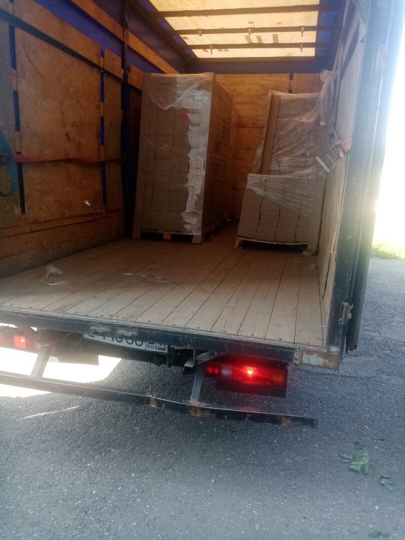 перевоз автомобиля в кузове газели, перевозка автомобиля в газеле, газели, параметры грузового отсека газель 4.20, фургон