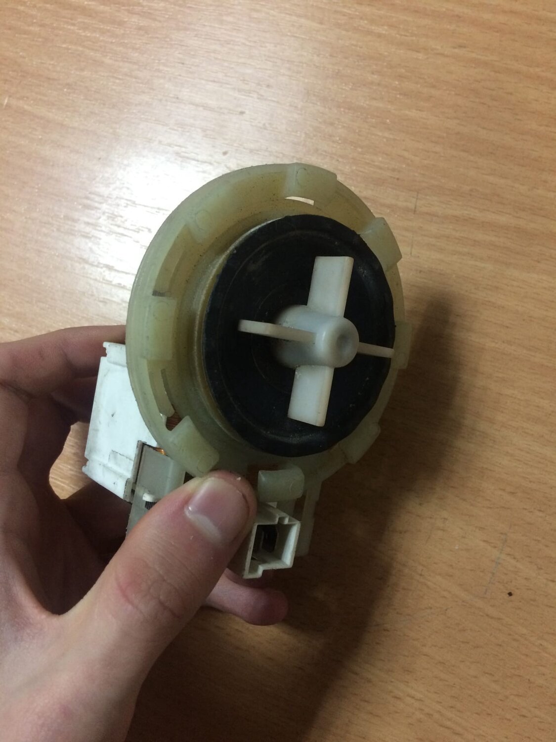 сливной насос для посудомоечной машины beko dis 25010, сливной насос помпа для посудомоечной машины whirlpool 481010478045, пмм whirlpool сливной насос, сливной насос пмм вирпул, сливной насос