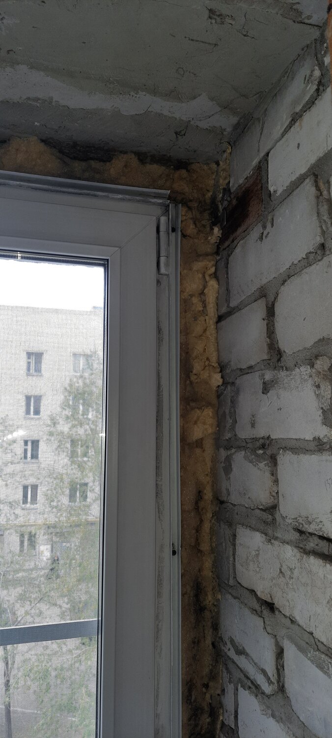 откосы в панельном доме, окно без откосов, двойные откосы, отделка откосов пластиковых окон внутри, штукатурка откосов