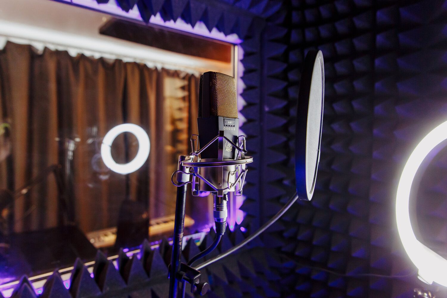 студия звукозаписи, студия звукозаписи микрофон, sound park студия звукозаписи, студийный микрофон, микрофон для звукозаписи