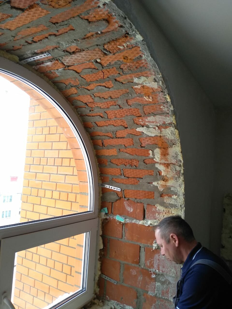 кирпичная арка, стена декоративный кирпич, кирпичная кладка, кирпичные перегородки, кирпичный свод