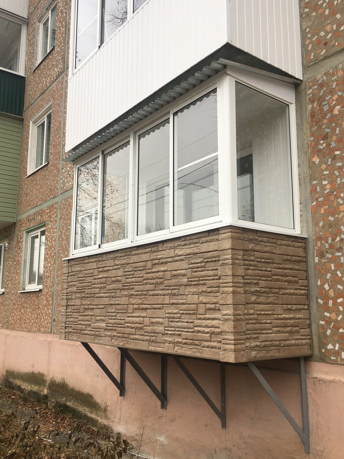 наружная отделка балкона, остекление балконов, отделка балкона, современная наружная отделка балкона, виды балконов