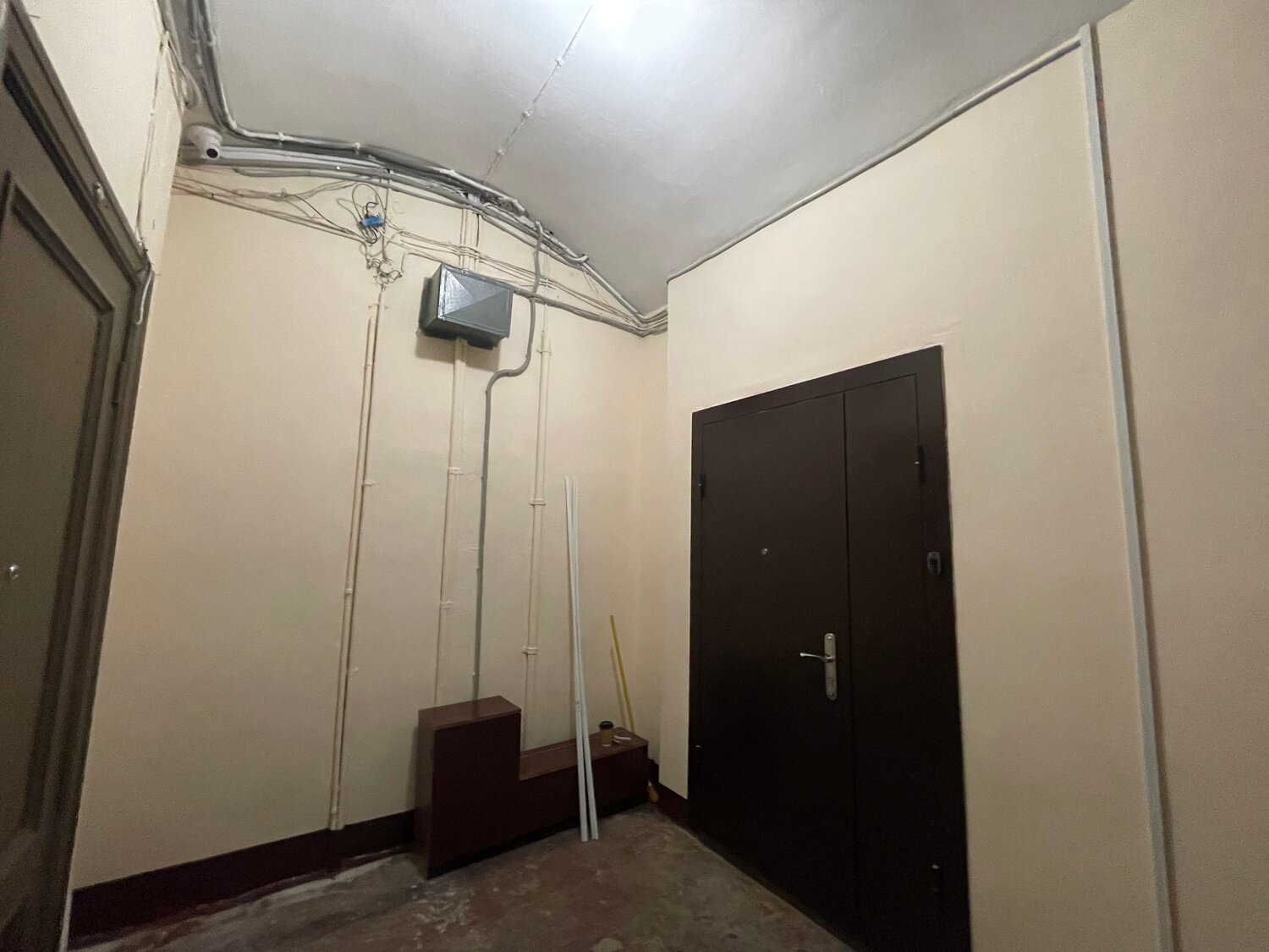 квартира, комната, помещение свободного назначения, электрика в квартире, наружная электрика в квартире