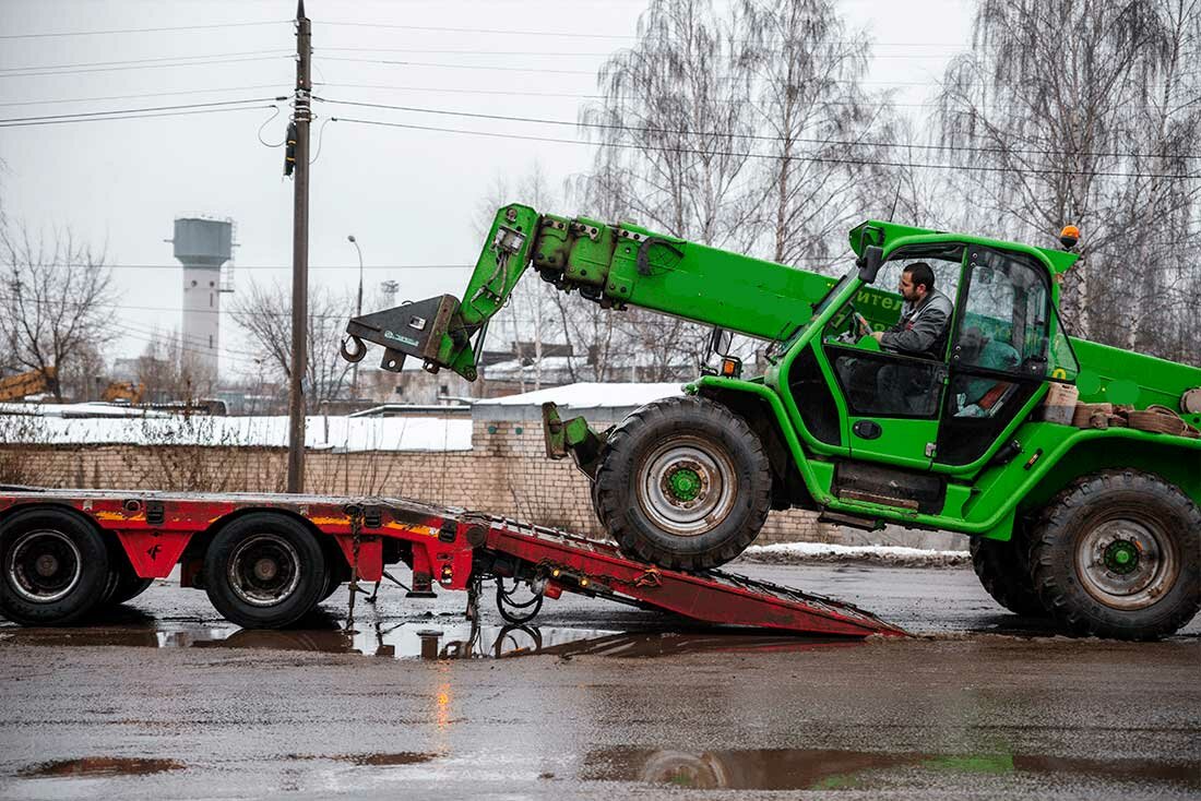 merlo 40.17 погрузчик телескопический, телескопический погрузчик, телескопический погрузчик merlo mf 30.6, телескопический погрузчик merlo 40.17 с вилами, погрузчик телескопический мерло p32.6 l