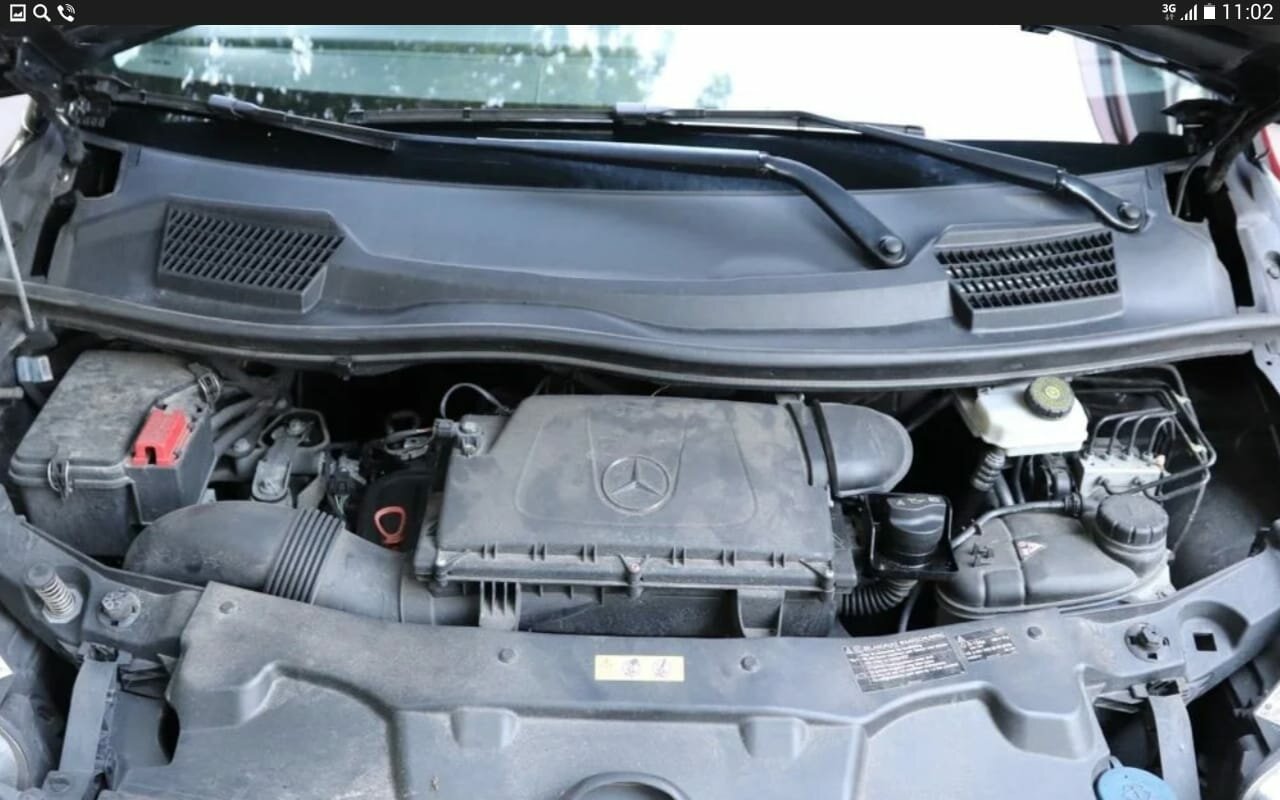 рено сценик 1 моторный отсек, ford kuga 2 под капотом, фиат улисс 2,0 моторный отсек, двигатель бмв, моторный отсек