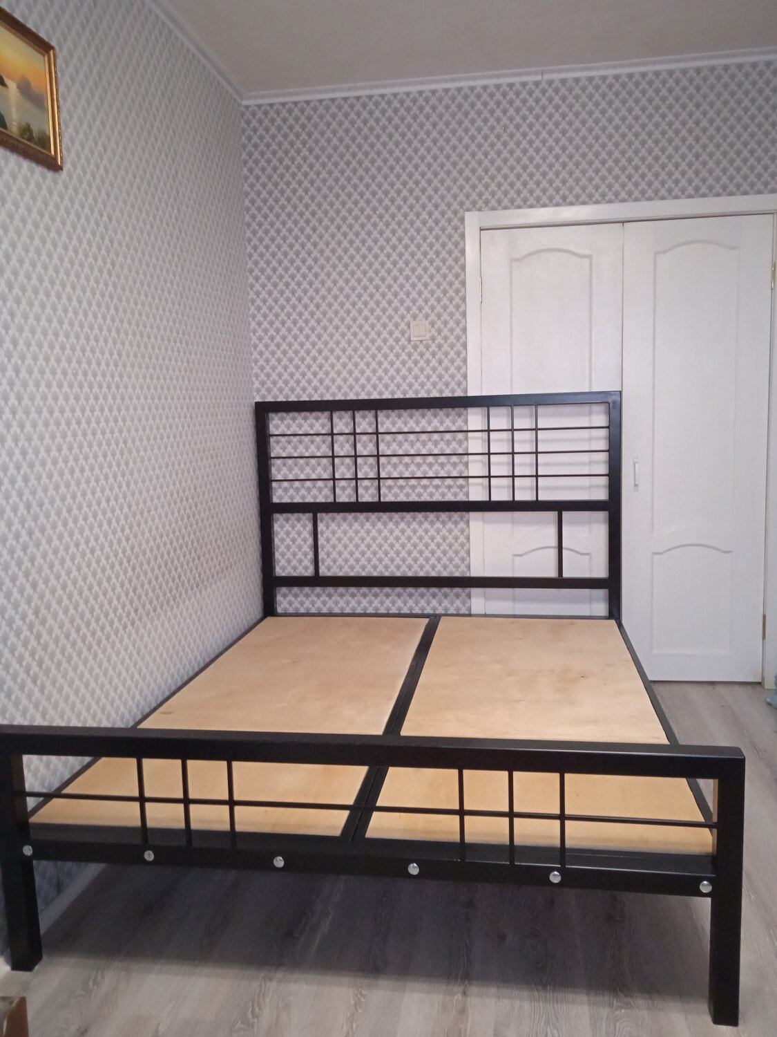 кровать металлическая, железная кровать икеа 140*200, кровать с железной сеткой, кровать из металла, металлическая кровать лофт