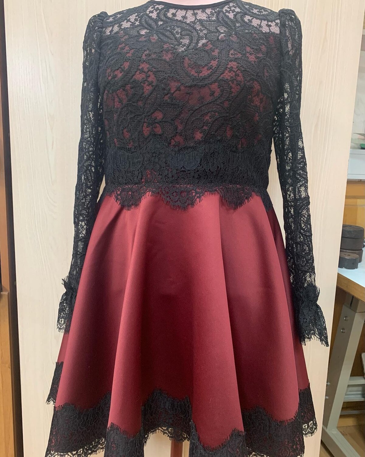 платье с гипюром, платье 👗, платье кармен фигурное катание, кружевная одежда, кружевное платье