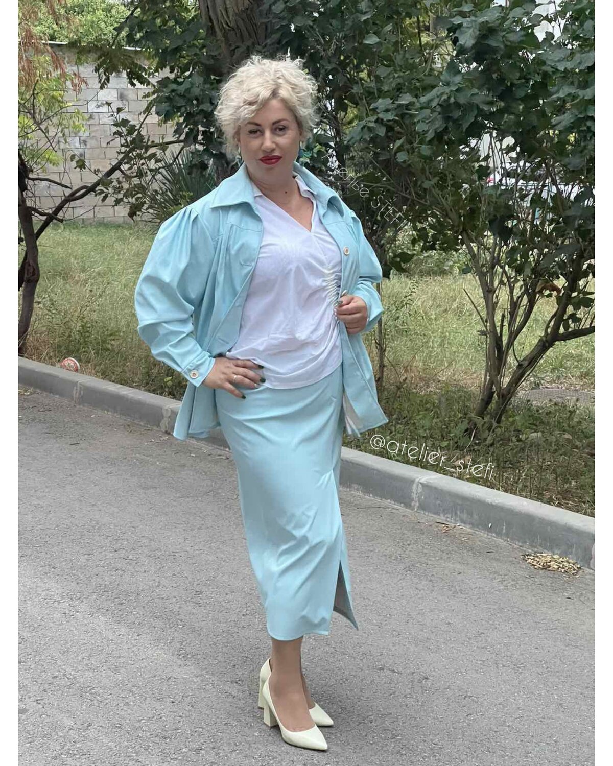 женщина, человек, белые костюмы для пожилых, женщины за 50, одежда