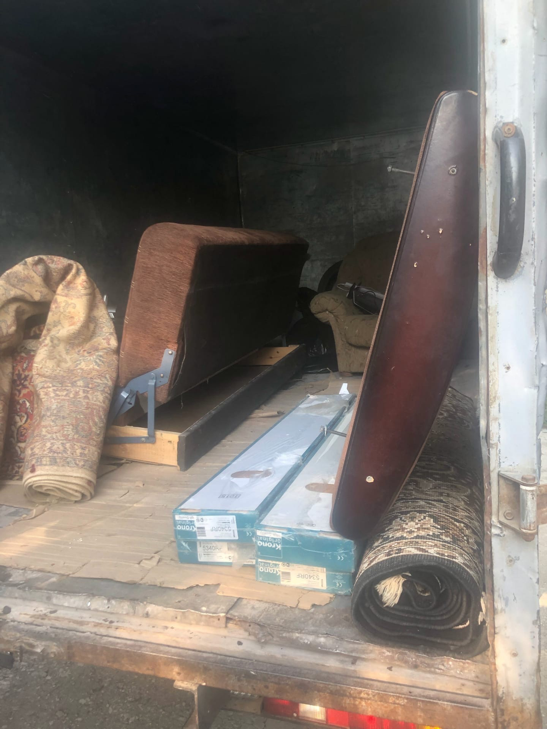 ништяки для уаз 452, уаз 469 сгнил багажник, столик в салон газель 2705 складной, ковш на мтз 82 гарант, переварка порогов ваз 2107