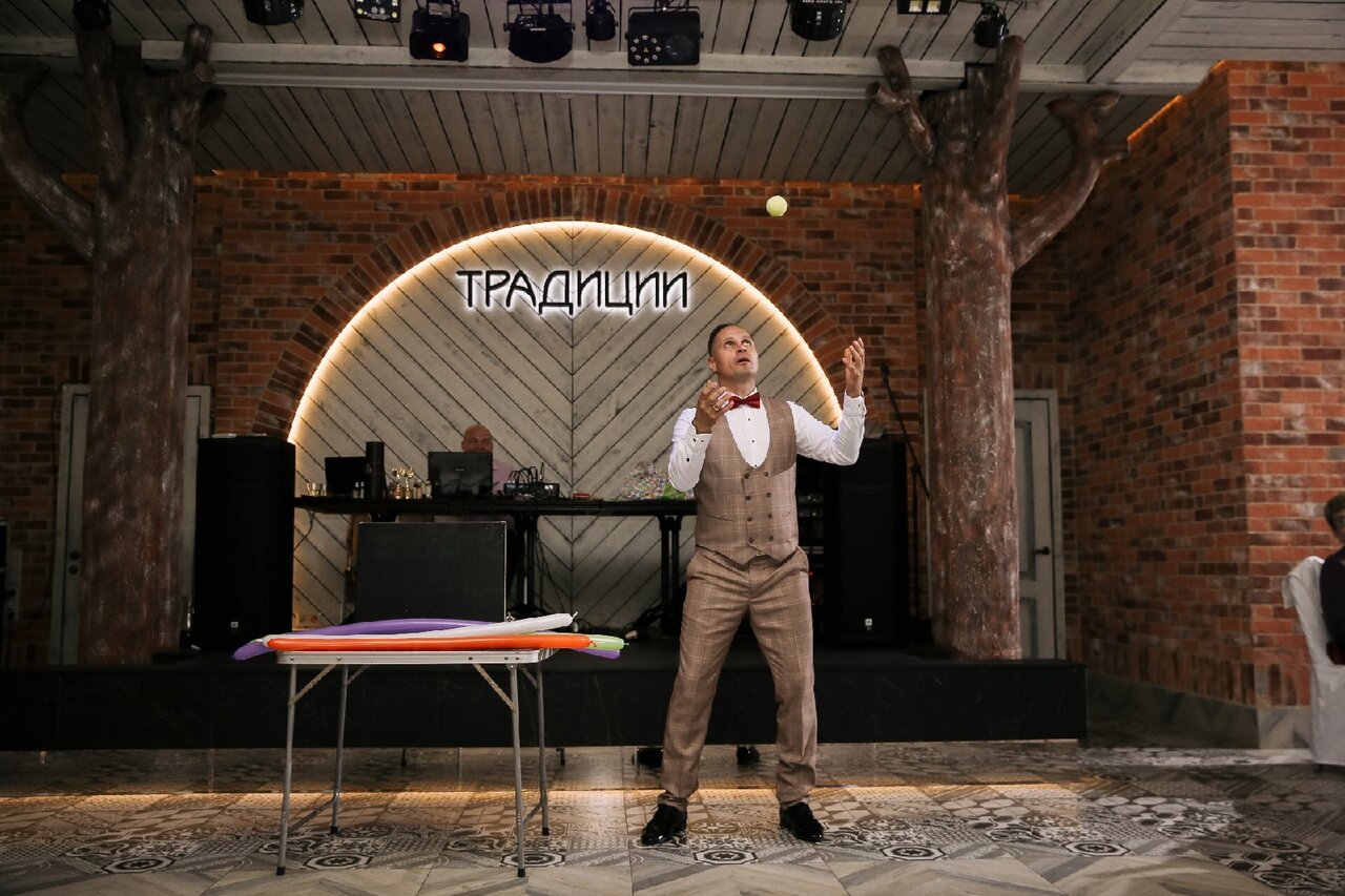 спектакль тайга, человек, спектакль тайга актеры, спектакль театр, театральная сцена
