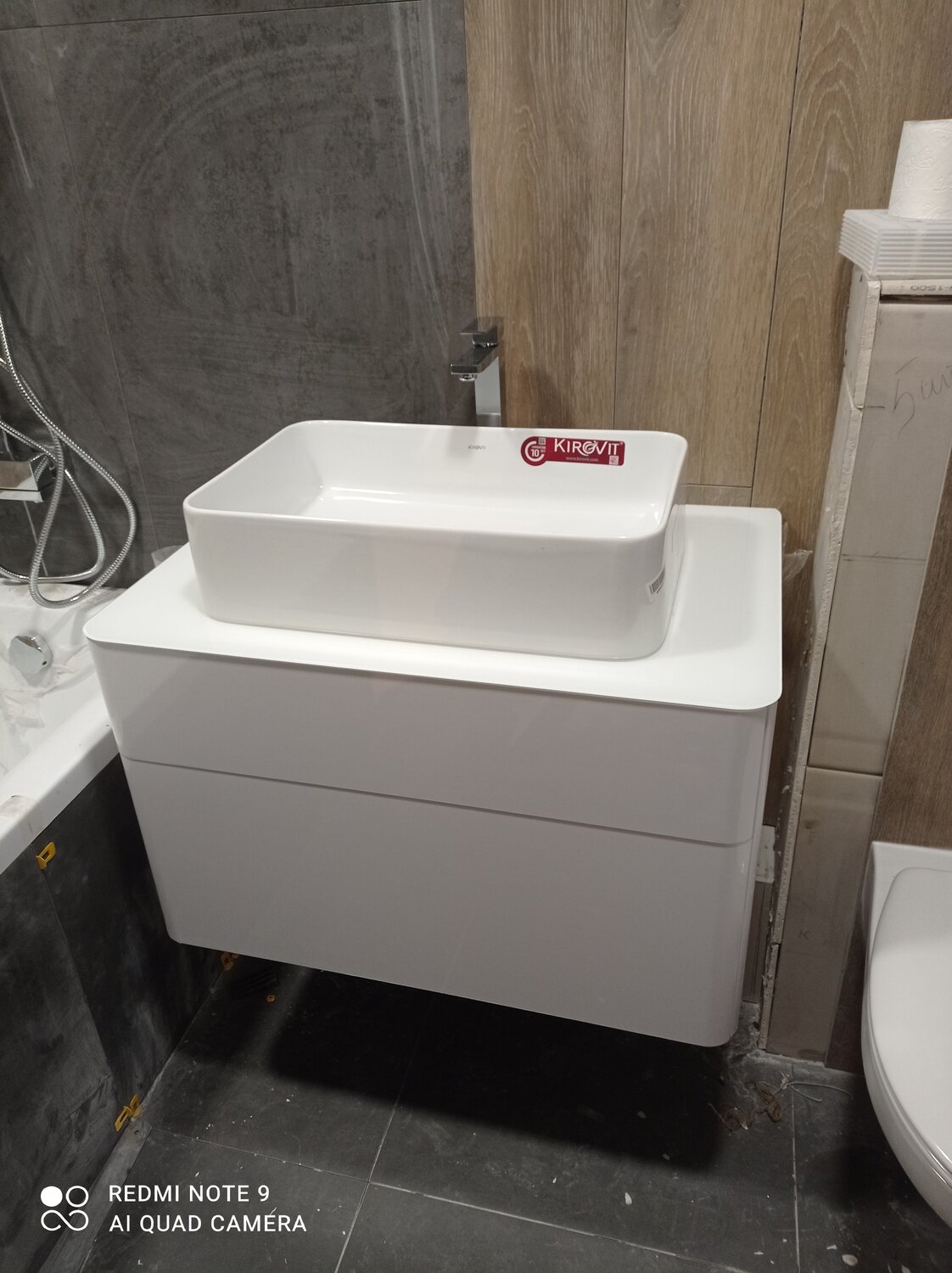 раковина с тумбой для ванной, ванная раковина, раковина с тумбой, тумба под умывальник, тумба в ванную