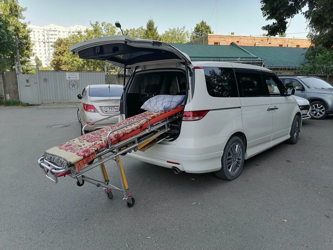 toyota sienna 2013 багажник, авто, машина для перевозки, перевозка лежачих больных, автомобиль