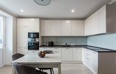 белая угловая кухня в современном стиле, кухни, кухня в современном стиле, современная кухня белая, угловая белая кухня