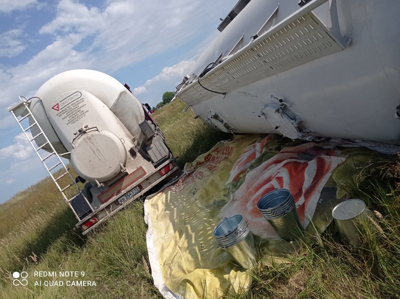 полуприцеп цементовоз, цементовоз, цементовоз mistrall 937, муковоз полуприцеп сеспель 964861, полуприцеп цистерна