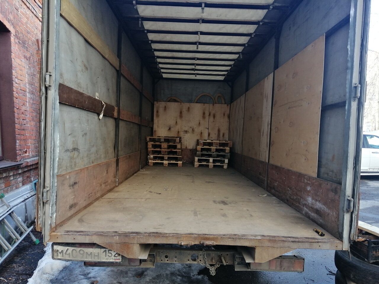 фургон, будка на газель, газель, в гараже, грузовик