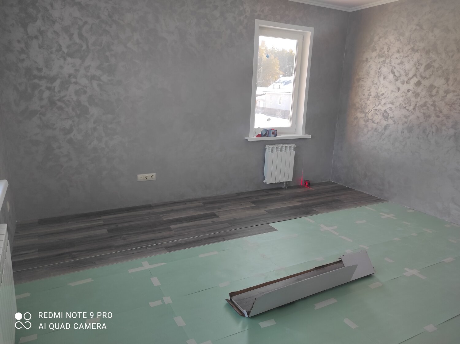 укладка ламината, виды укладки ламината, диагональная укладка ламината, укладка ламината в разбежку, типы укладки ламината
