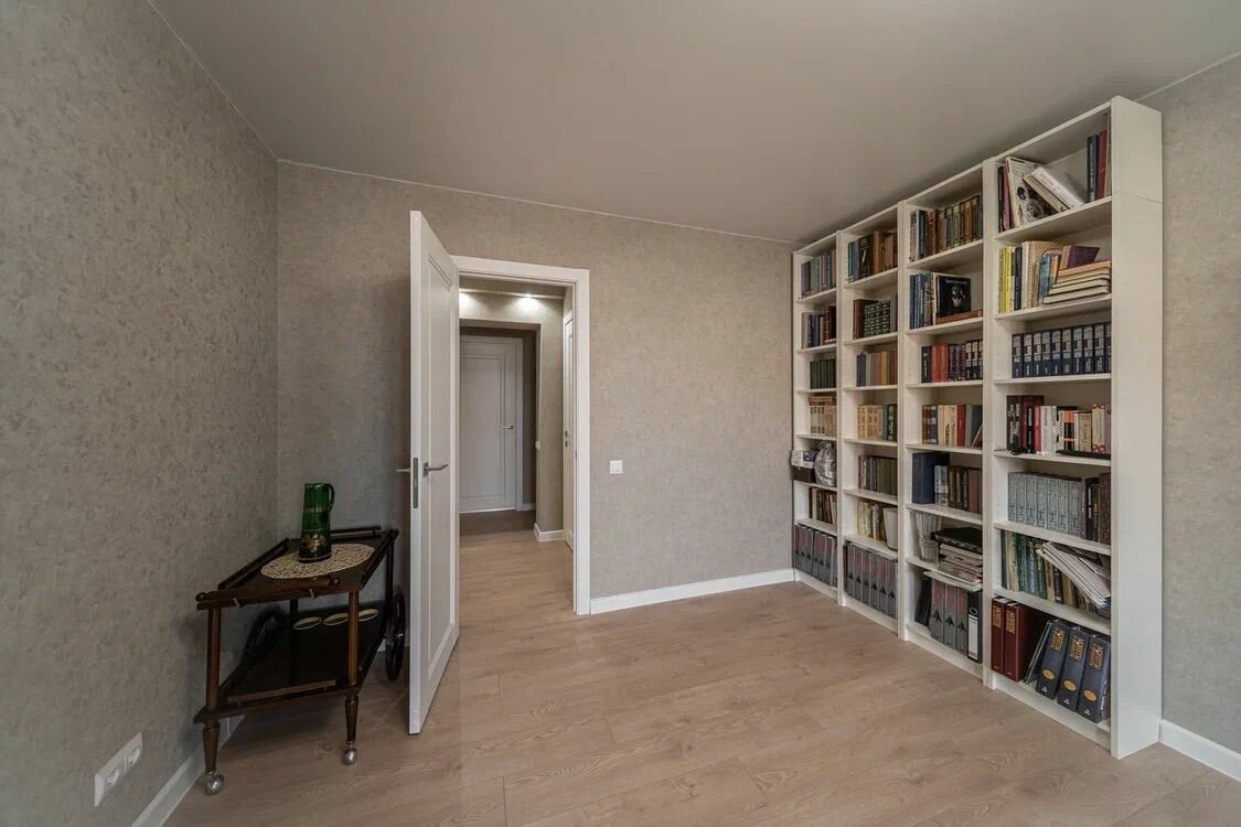 интерьер, квартира, интерьер дома, дизайн интерьера, шкаф книжный