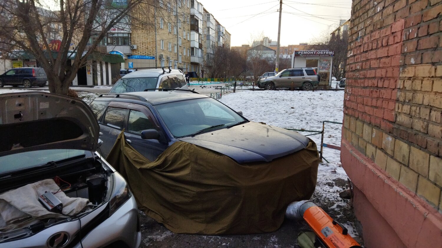 отогрев автомобиля пушкой, отогрев автомобиля, отогрев машины, отогрев авто, тент для отогрева автомобиля