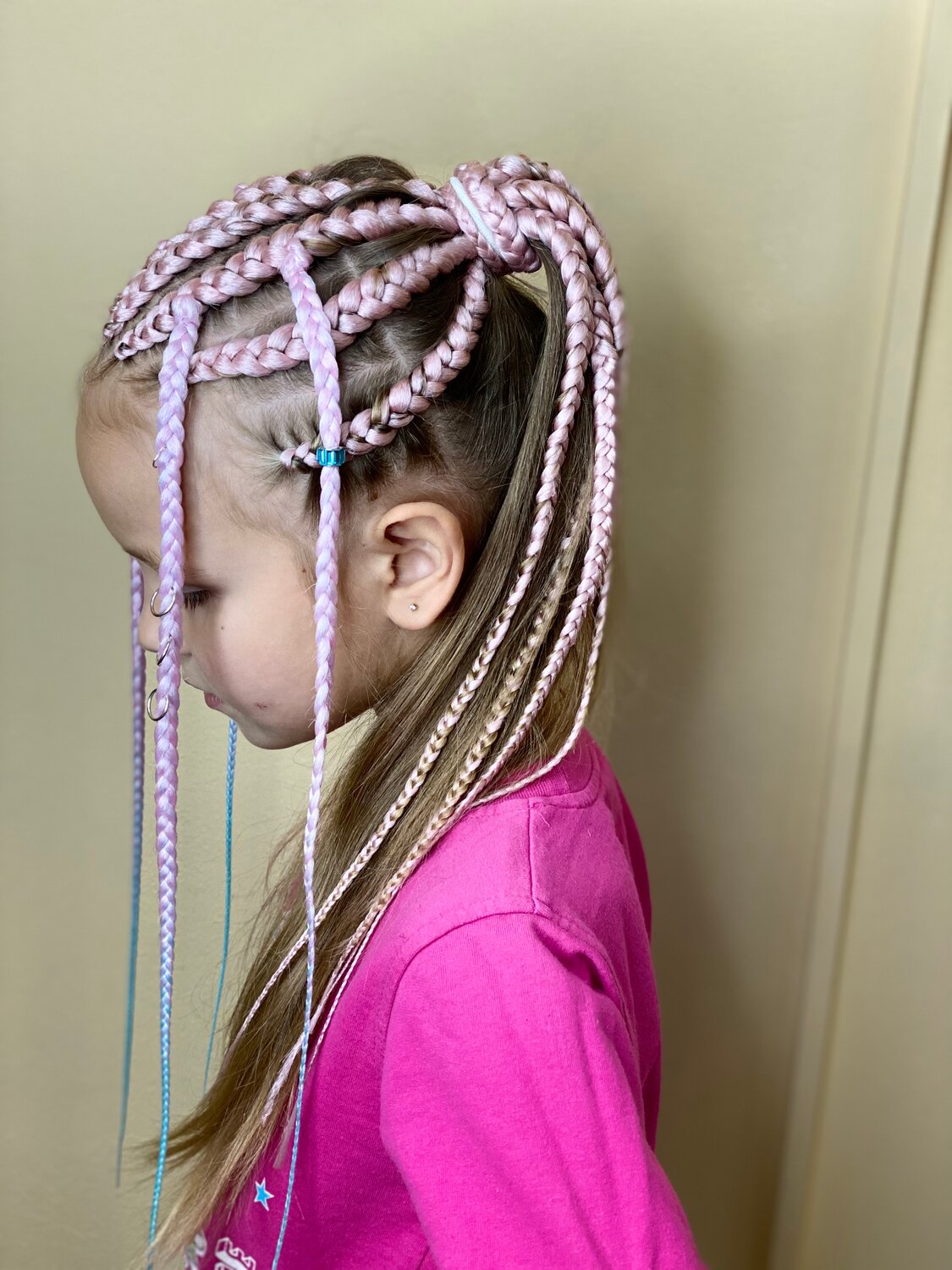 прическа с афро косичками для девочки, брейды с канекалоном, прически с канекалоном, косы брейды, брейды