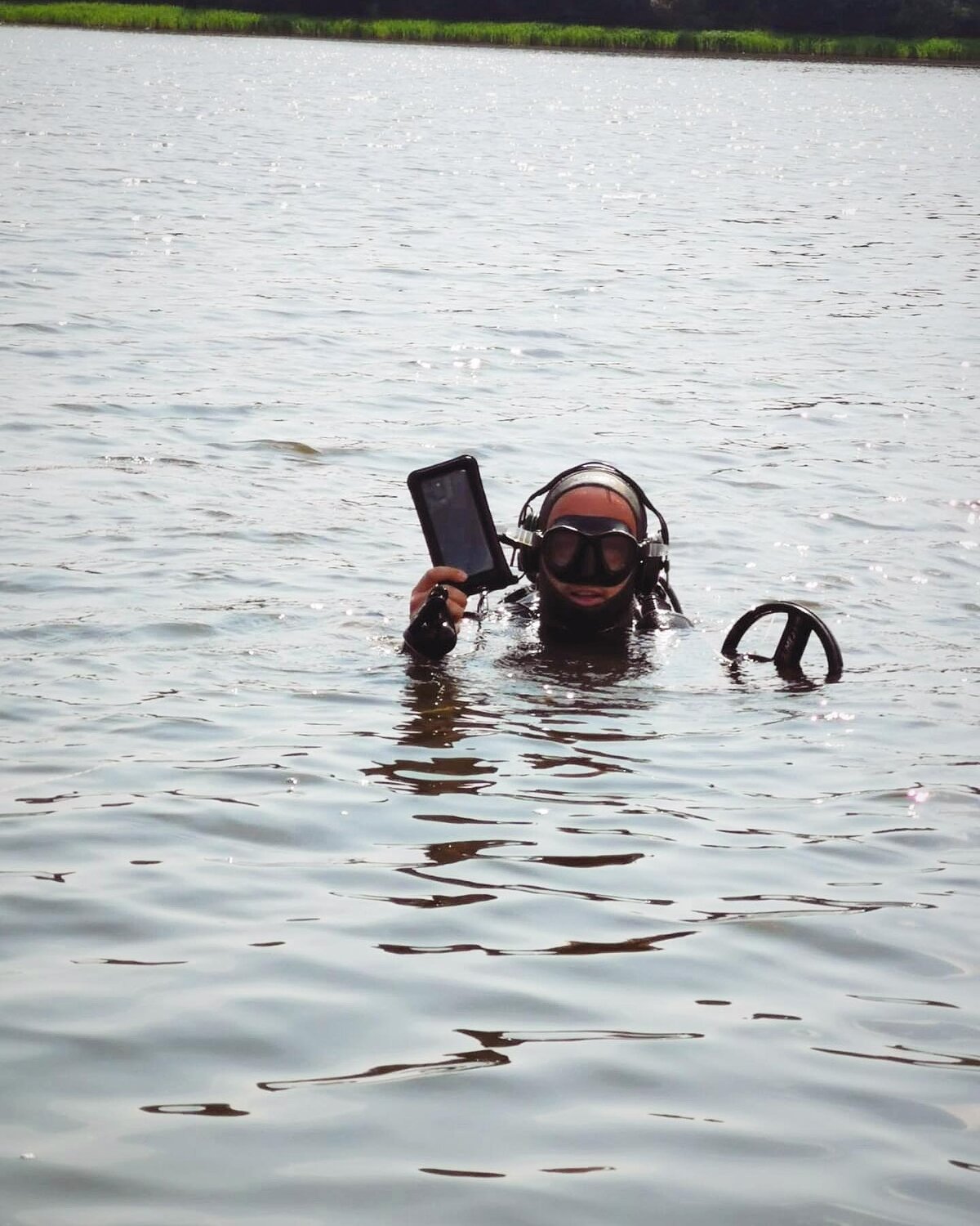 водолазы, водолаз в реке, водолаз на озере, водолаз в пруду, дайвинг в подмосковье