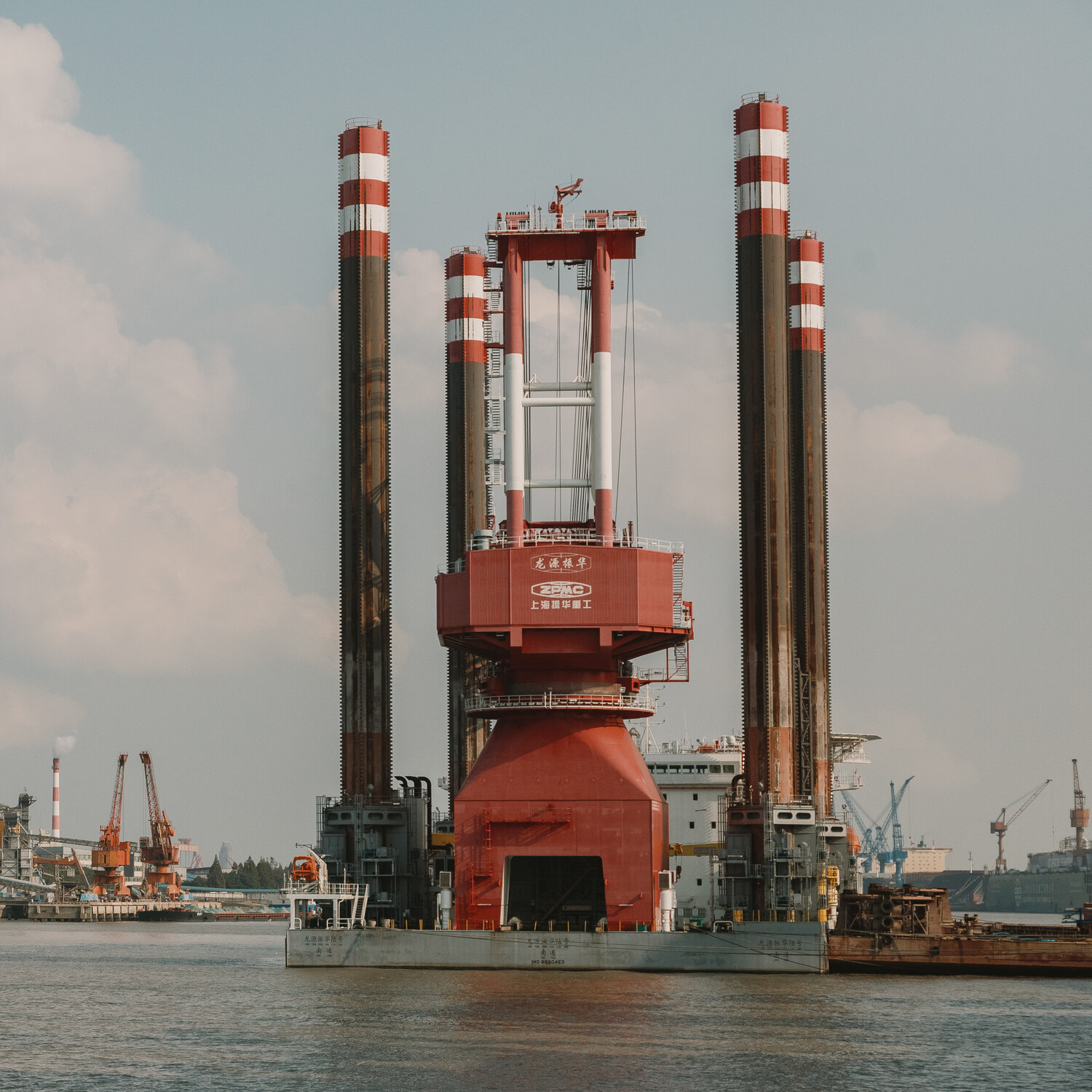 mpi adventure судно, jack up barge, offshore wind, offshore wind power, буровая спбу амазон
