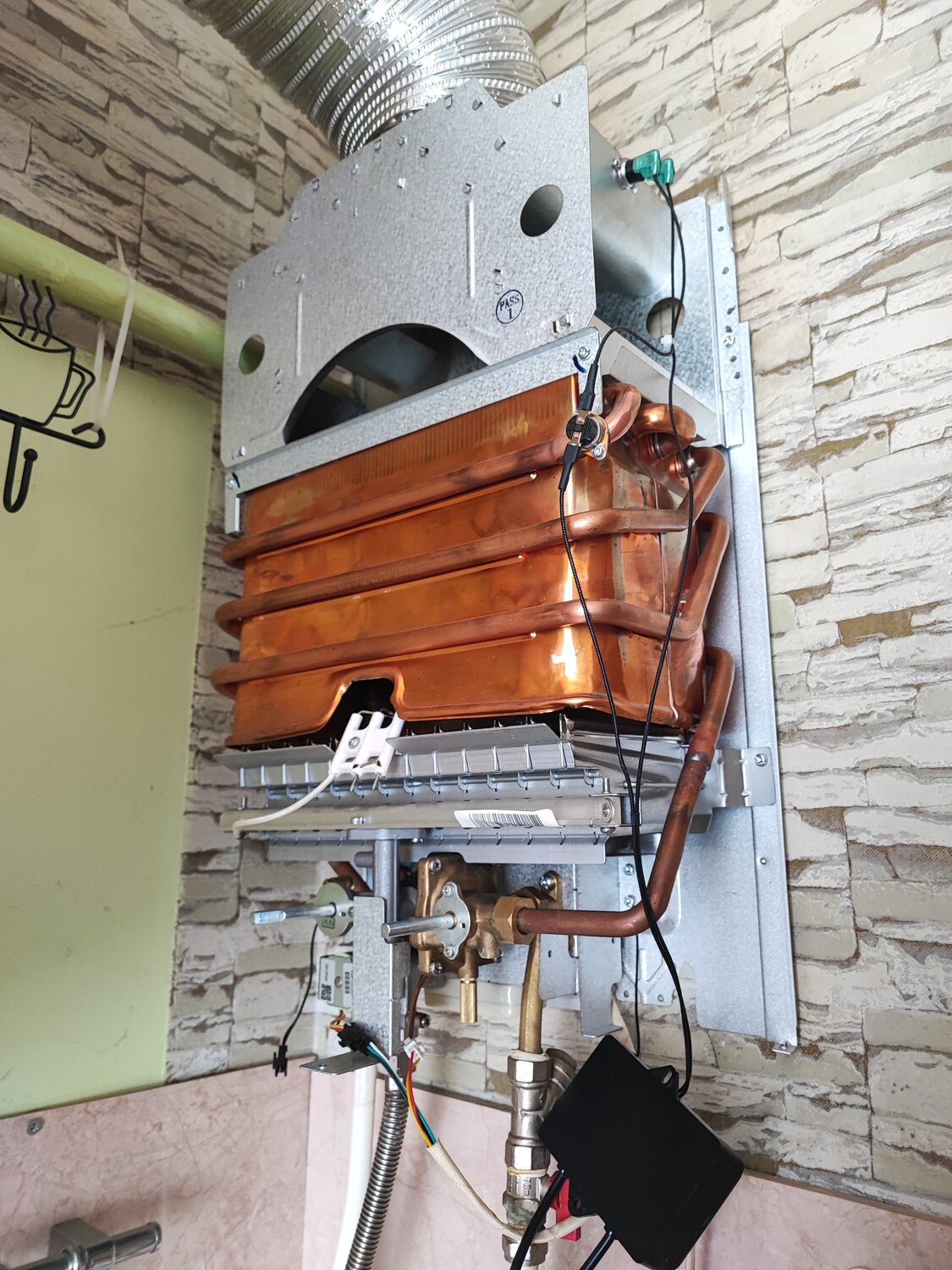 газовая колонка, газовая колонка электролюкс, газовый водонагреватель, нева газовая колонка, газовая колонка aeg