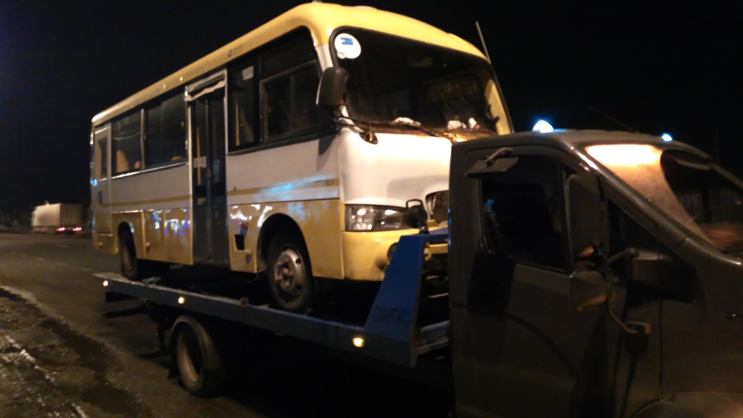 автобус, павловский автобус, ночной автобус, автомобиль, автобус с пассажирами
