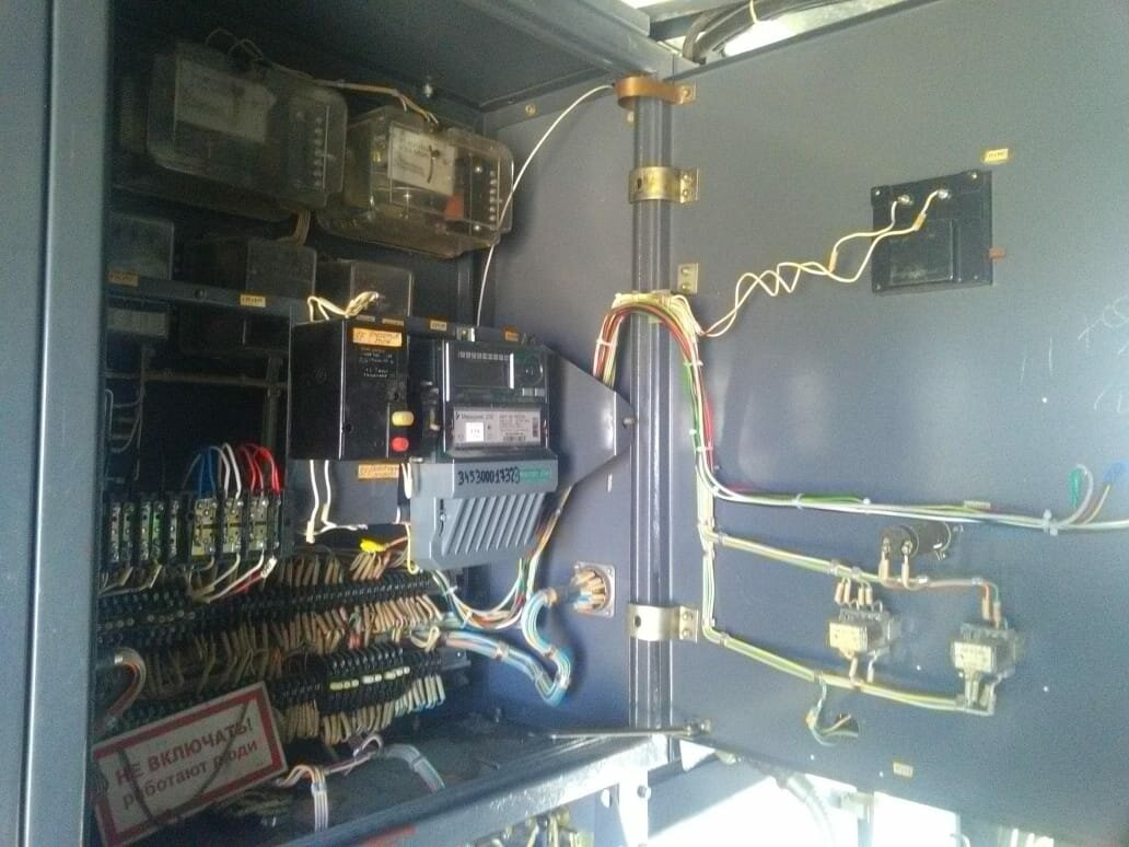 электрический щиток на трансформаторе, оборудование, телемеханика на подстанциях 110кв, автоматизированное оборудование, релейная защита и автоматика