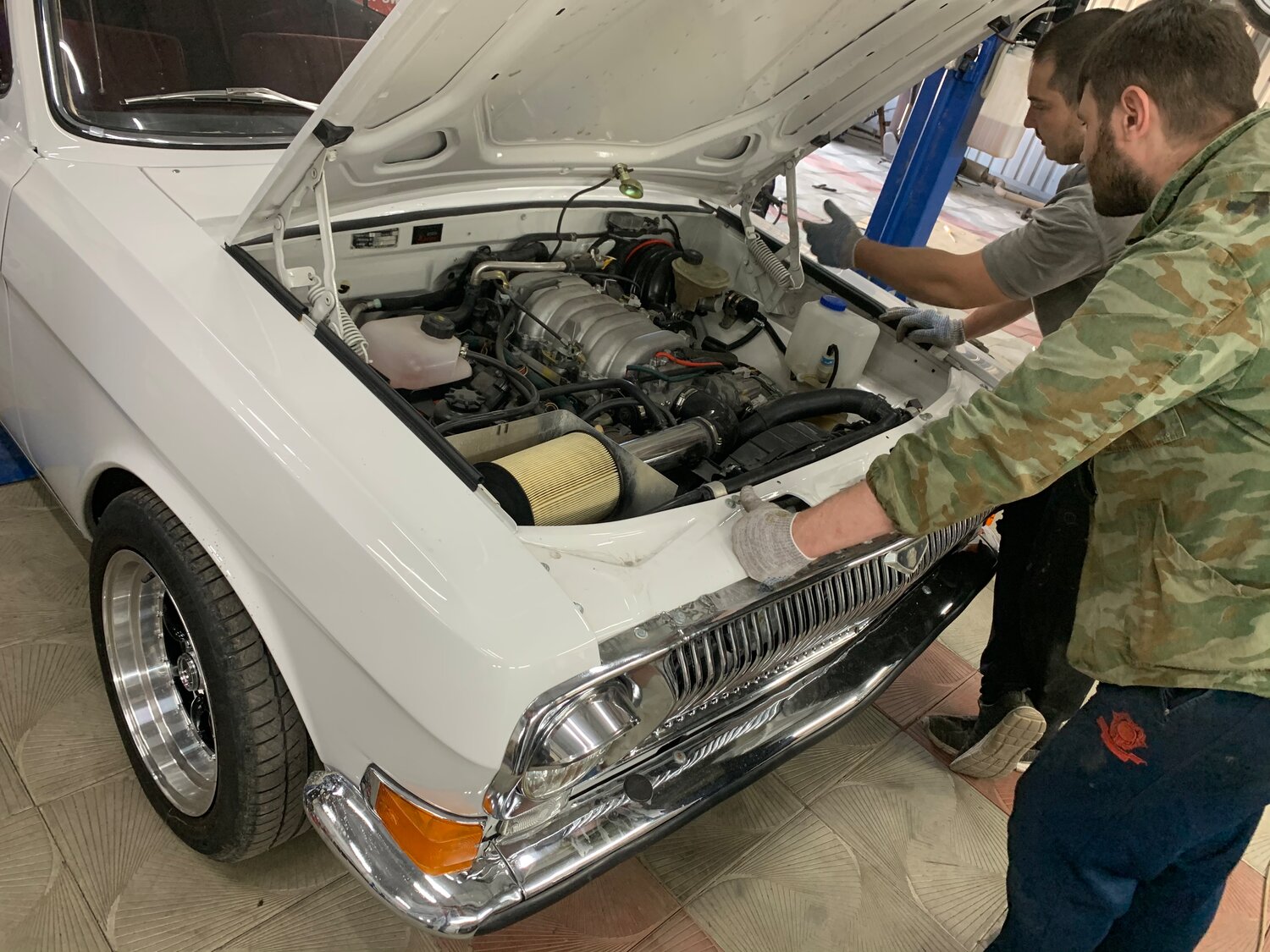 волга газ 24 турбо, волга газ 24 отреставрированная, волга 24 2424 v8, газ 24 с интеркулером, волга