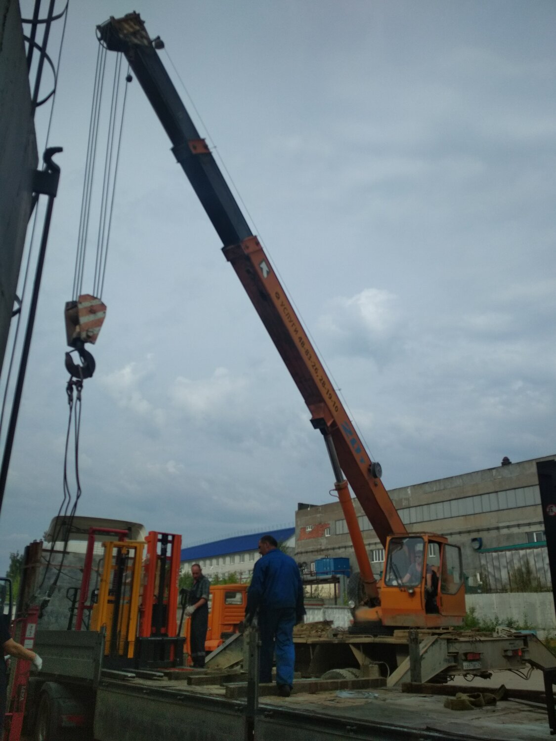 автокран фаблок 25 тонн, техника, строительная техника, кран, стрела от крана