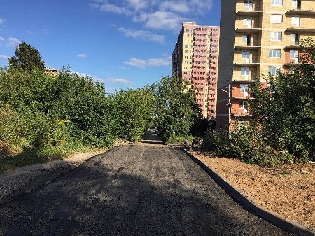 двор, жилой комплекс, улица, камышовая улица 30к1, ул байкальская 18
