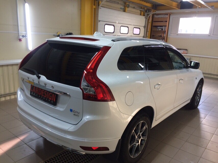 volvo xc60, volvo xc60 белая, белый вольво хс60 с черной крышей, volvo xc60 2020 белый перламутр, Volvo XC60 I Рестайлинг