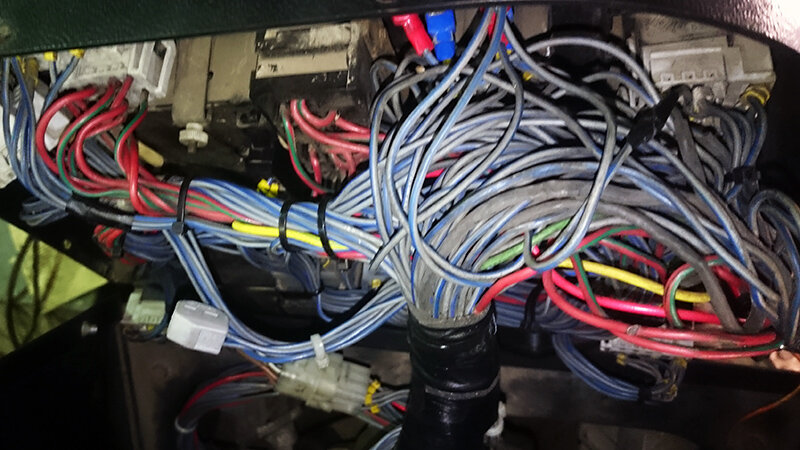 Прокладка силовых проводов КГ50 - Nissan Almera Classic (B10), 1,6 л, 2008 года 