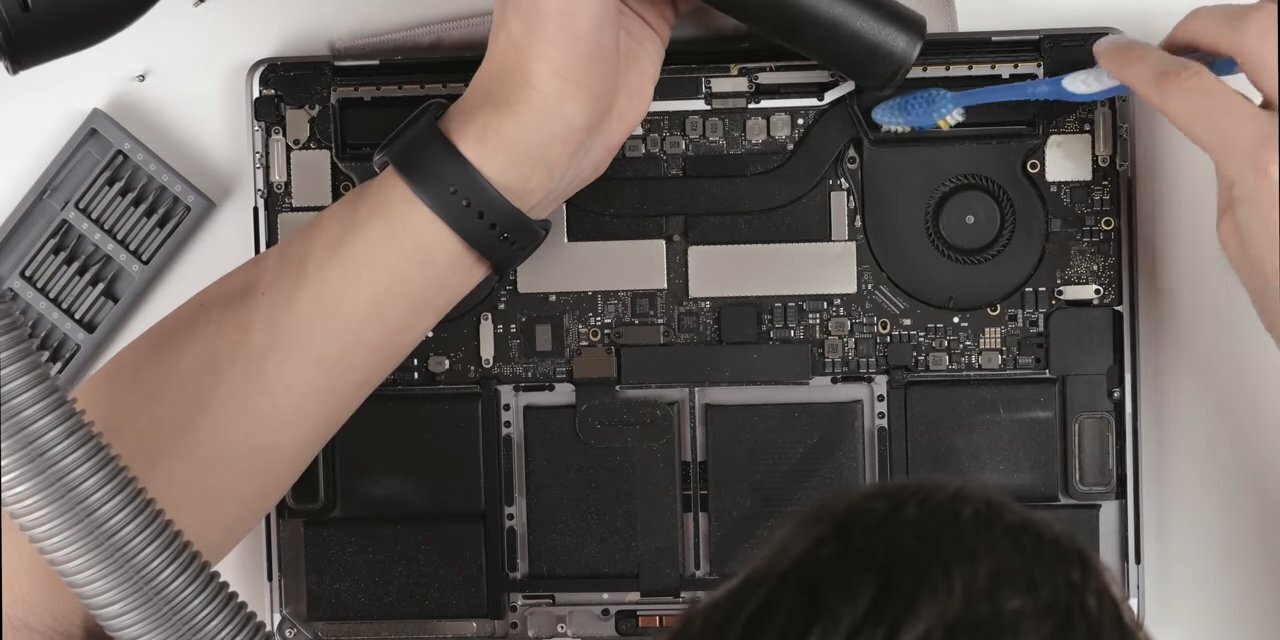 macbook pro, macbook pro 13 2017 inside, внутренности macbook pro, macbook pro 13 2014, macbook pro 2016 разборка