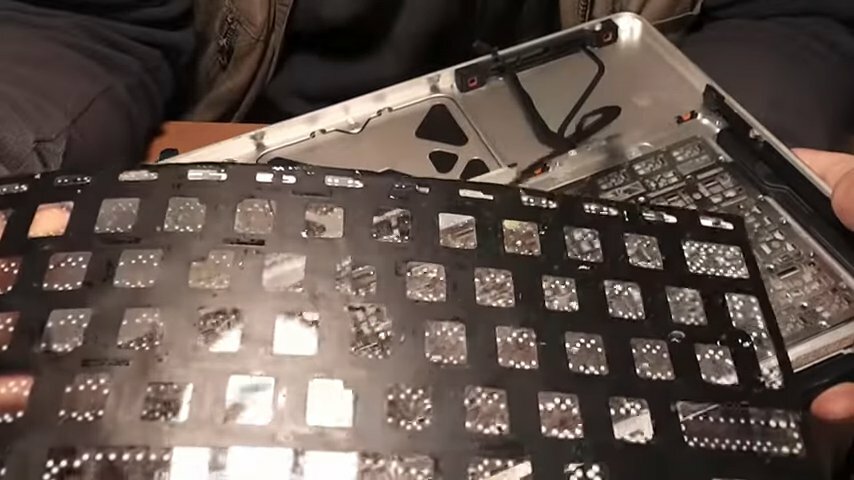 разобранная клавиатура ноутбука, клавиатура repair, рамка номерного знака, клавиатура ноутбука, клавиатура