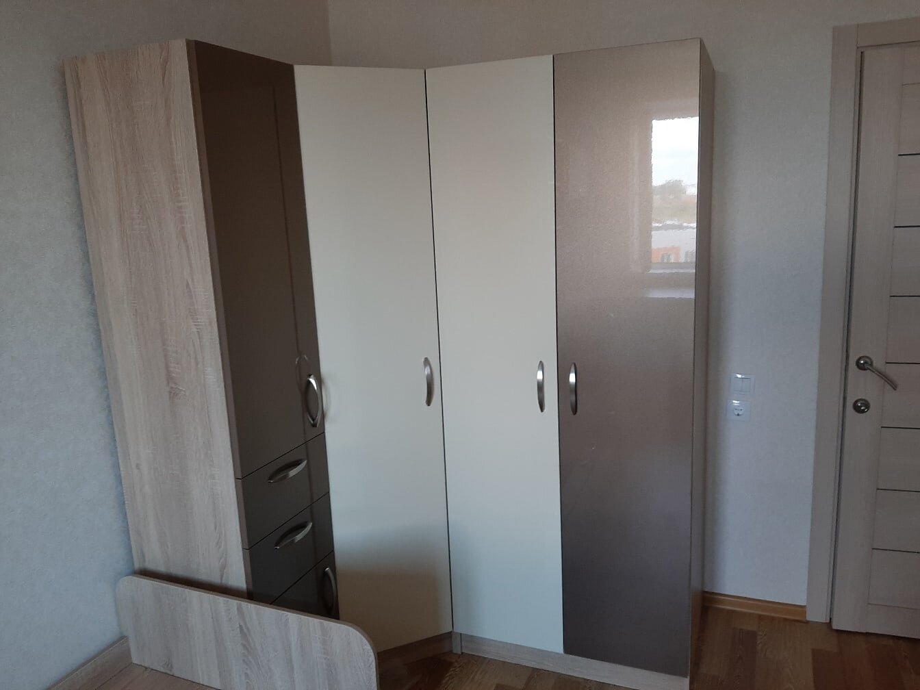 шкаф распашной белый ikea 1500 2400, шкаф, икеа шкаф угловой белый с зеркалом, шкаф угловой белый, шкаф распашной белый глянец интегра