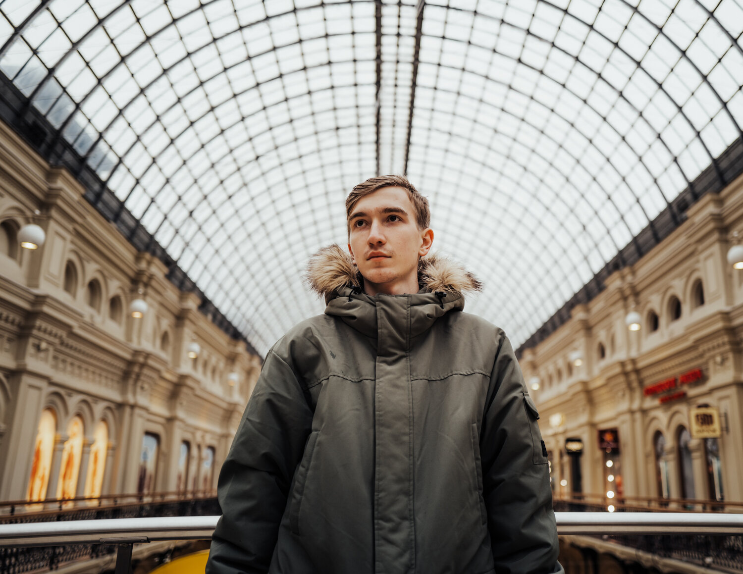 человек, фотосессия мужчина в гуме, мужчина, person, москва гум