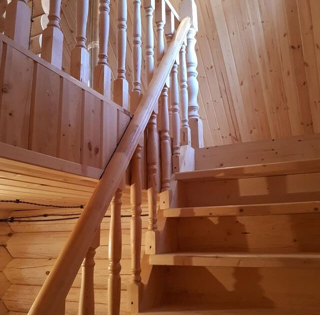 деревянные лестницы, лестница из дерева, лестница из лиственницы, лестница из сосны, изготовление лестниц